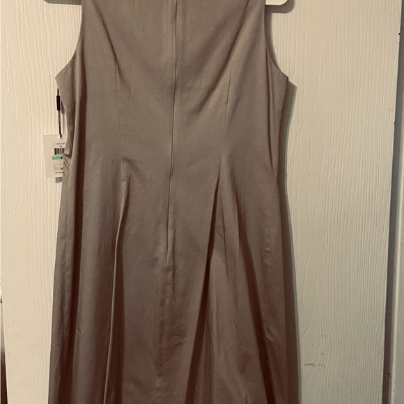 CALVIN KLEIN NWT Tan Jumper. Size 8 - Picture 4 of 6